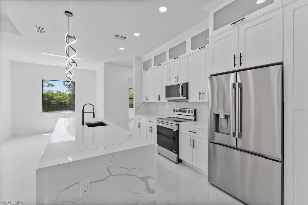 811 Rush Ave, Lehigh Acres, FL 33972 Photo