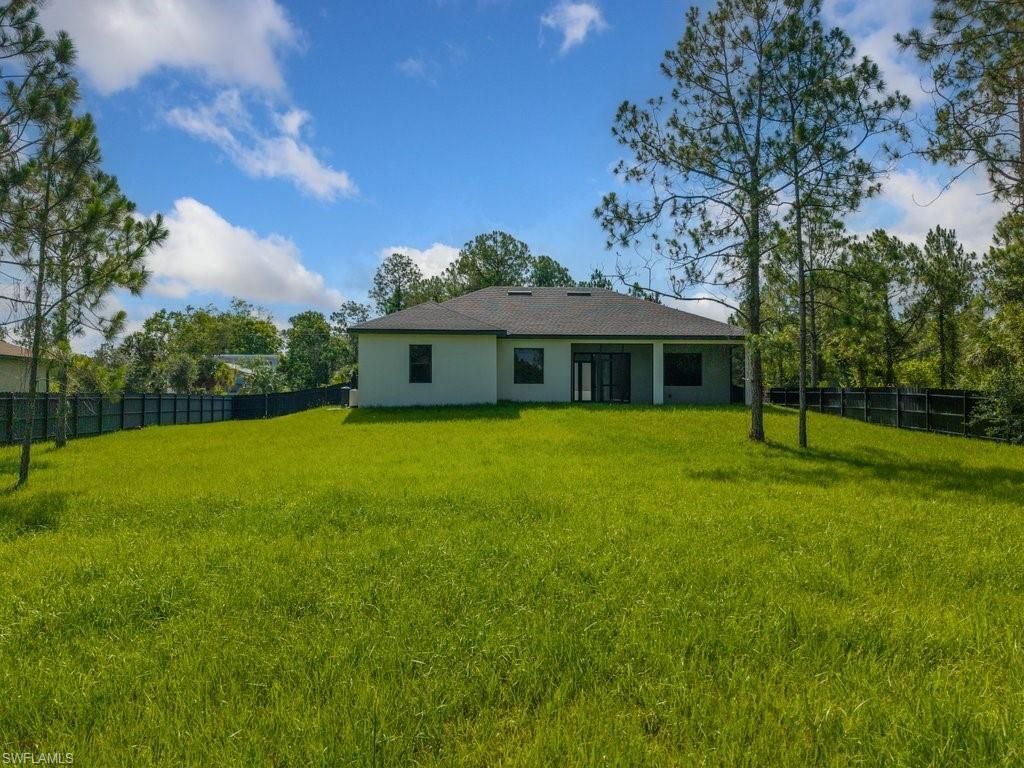 811 Rush Ave, Lehigh Acres, FL 33972 Photo