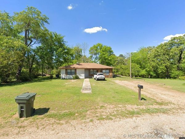 209 NE 9th , Antlers, OK 74523
