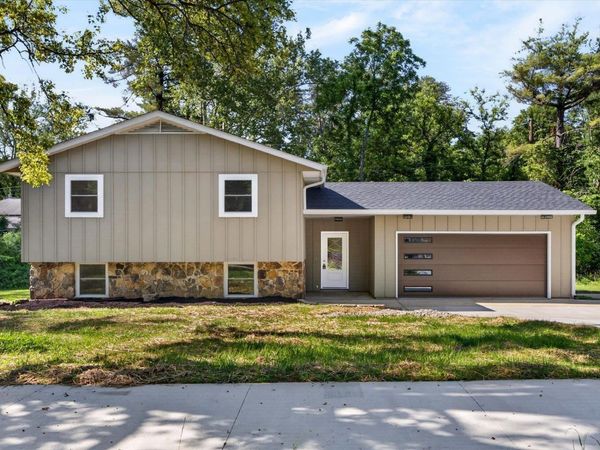 2102 E Wimbleton Lane, Bloomington, IN 47401