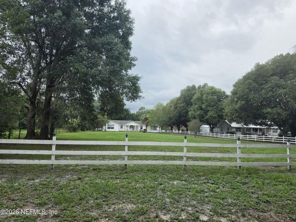 2546 NW 223RD Street NW, Lawtey, FL 32058