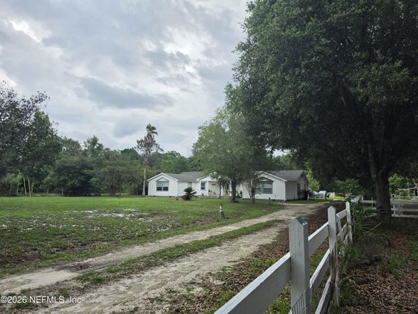 2546 NW 223RD Street NW, Lawtey, FL 32058