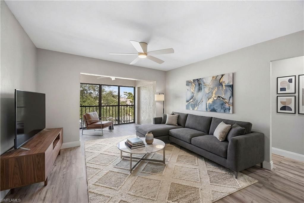 228 Fox Glen Dr, Unit 3310, Naples, FL 34104 Photo