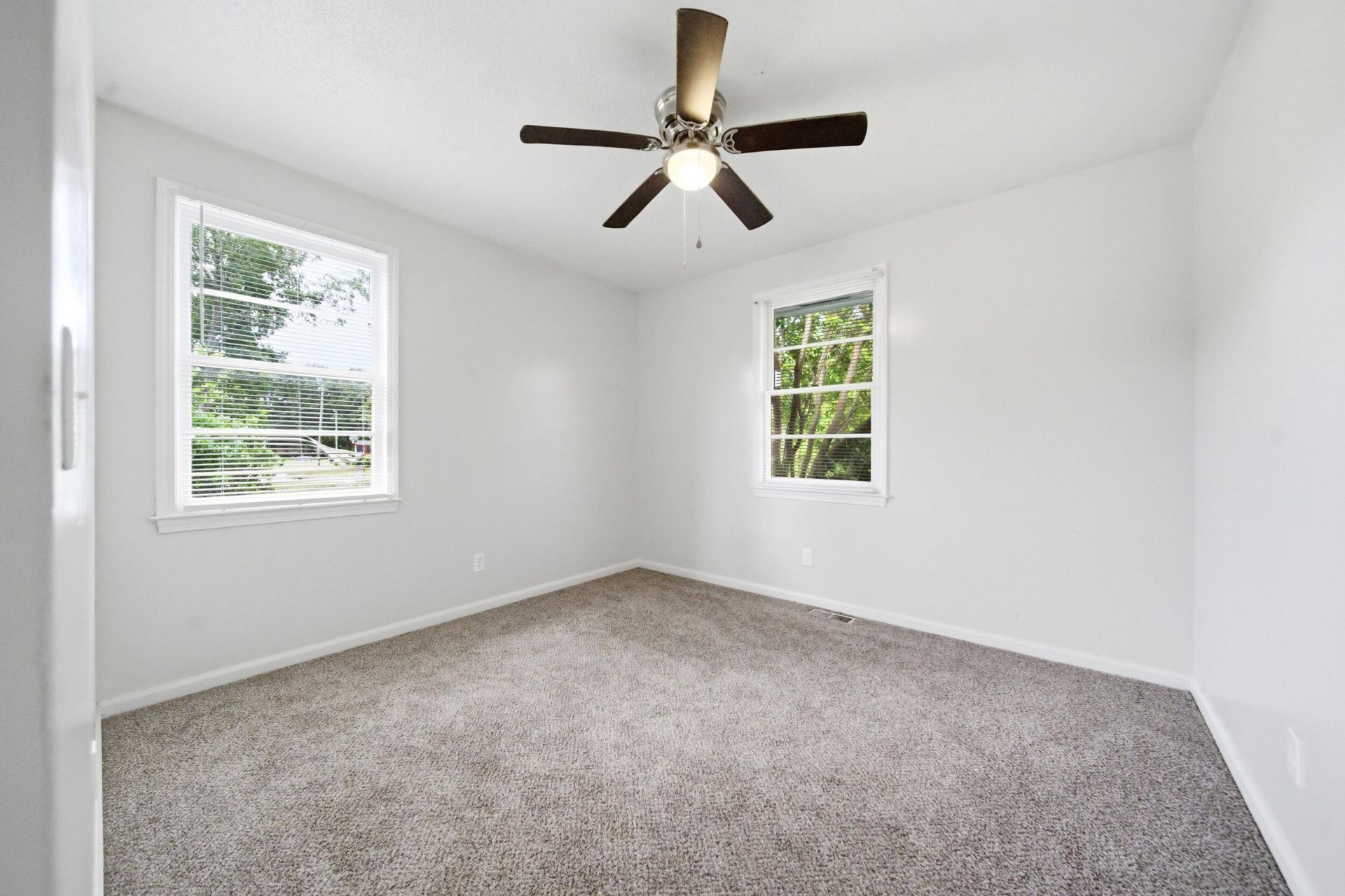 1828 Dellwood Drive Photo 14