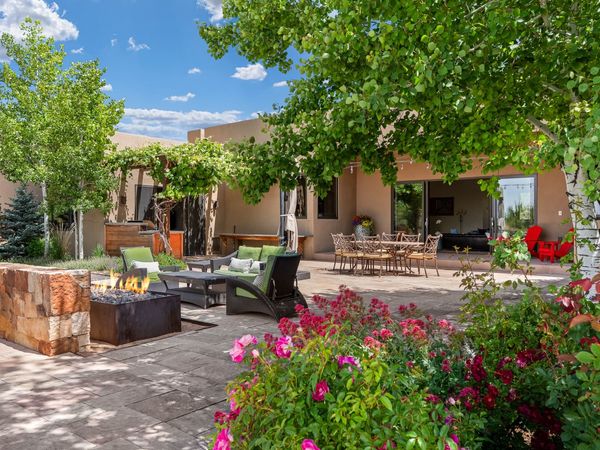 1858 Palacio Lane, Santa Fe, NM 87505