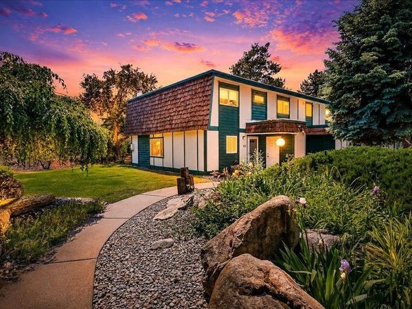 2121 E Upriver Dr, Spokane, WA 99207