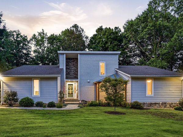 939 Pine Grove Rd , Smithville, TN 37166
