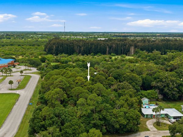 1815 Flora Lane, Vero Beach, FL 32966