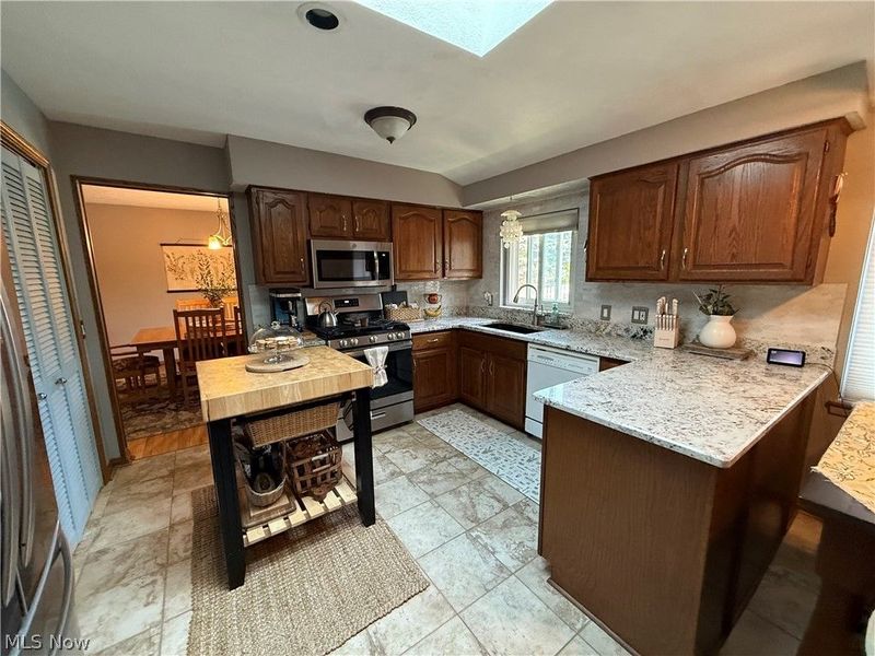 13981 Indian Creek Drive, Middleburg Heights, OH 44130 Photo 13