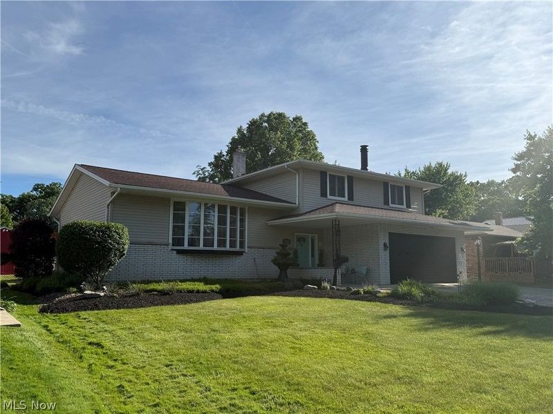 13981 Indian Creek Drive, Middleburg Heights, OH 44130 Photo 3