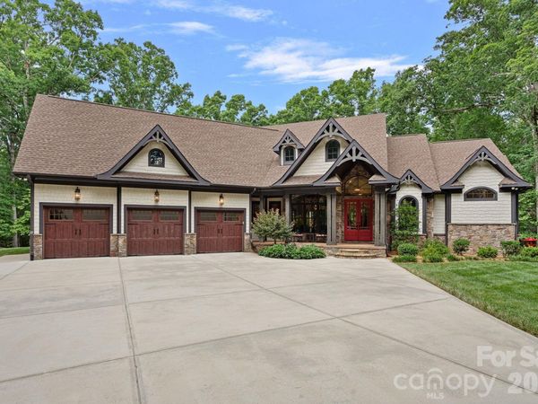 6808 Live Oaks Lane , Waxhaw, NC 28173