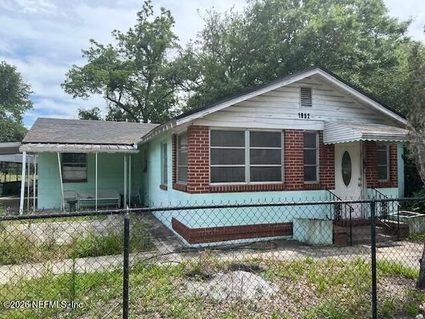 1952 W 2ND Street, Jacksonville, FL 32209