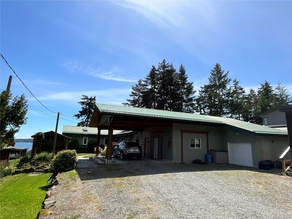 2495 Spring Beach Dr , Gabriola Island, BC V0R 1X7