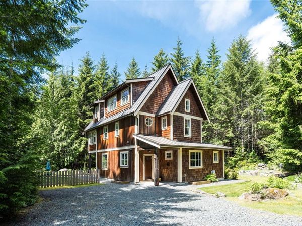 3890 Trailhead Dr , Sooke, BC V9Z 1L1