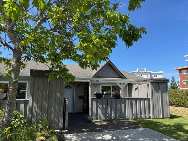 2191 Murrelet Dr, Unit #125, Comox, BC V9M 3Y1