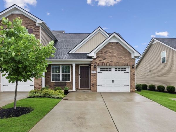 1934 Alysheba Run, Murfreesboro, TN 37128