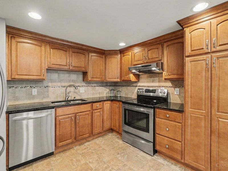 27 MacArthur, Batavia Twp, OH 45102 Photo 6