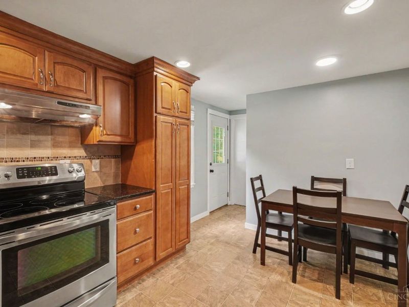 27 MacArthur, Batavia Twp, OH 45102 Photo 7