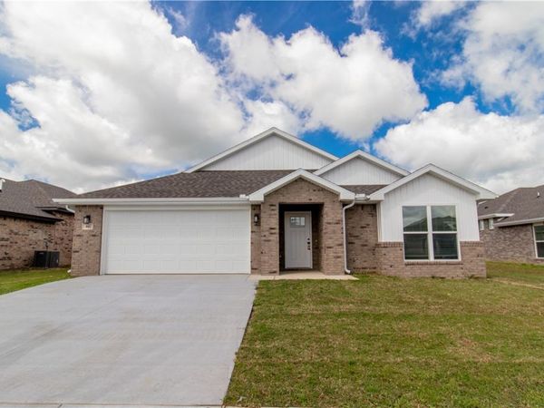 801 Lewis Street , Pea Ridge, AR 72751