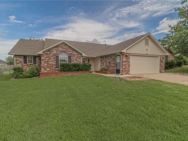 1803 S 21st Street , Rogers, AR 72758