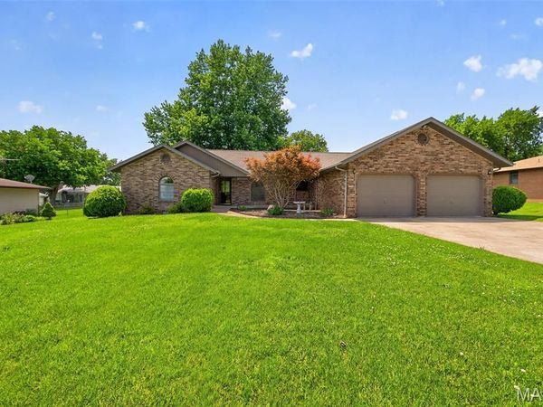 2023 King James Road , Lebanon, MO 65536