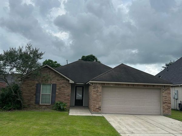 17093 Richmond Dr, Prairieville, LA 70769