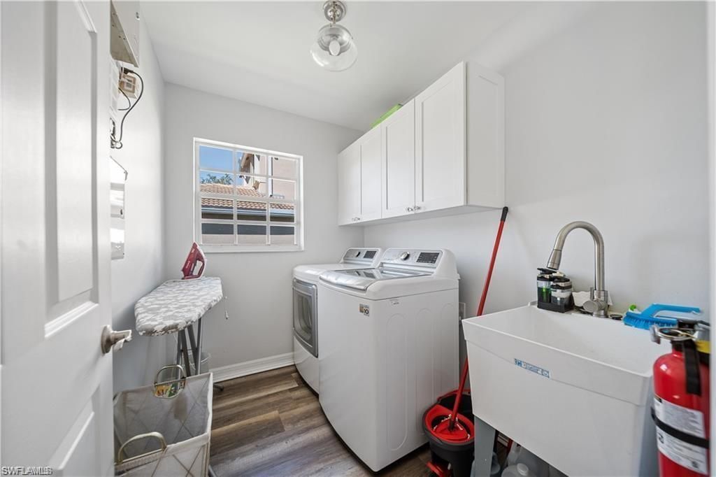 1638 Triangle Palm Ter , Naples, FL 34119 Photo