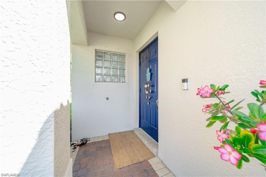 1638 Triangle Palm Ter , Naples, FL 34119 Photo