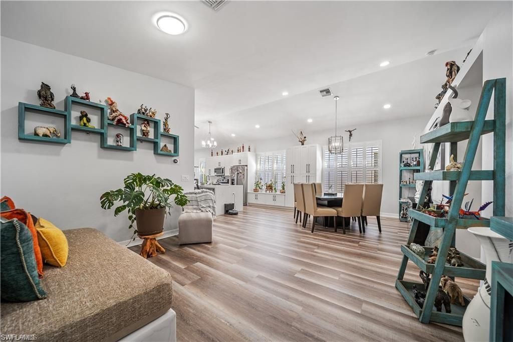 1638 Triangle Palm Ter , Naples, FL 34119 Photo