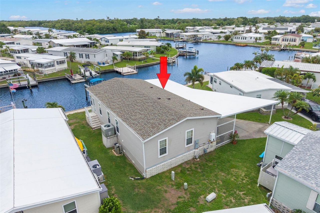 124 Americana Court Ne, Unit 214, Saint Petersburg, FL 33702 Photo