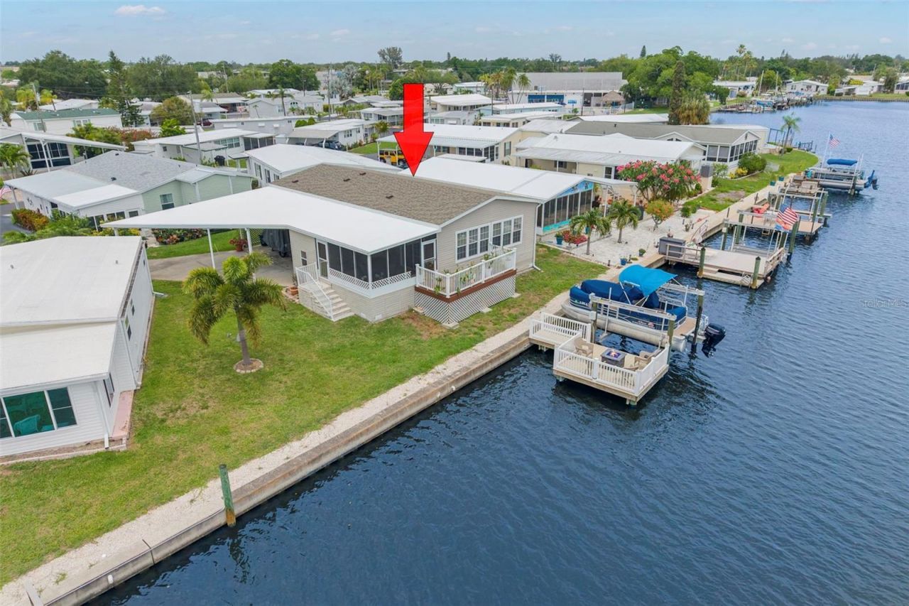 124 Americana Court Ne, Unit 214, Saint Petersburg, FL 33702 Photo