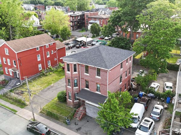 59 East , Hartford, CT 06120