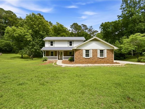 335 Stoneridge Way , Fayetteville, GA 30215