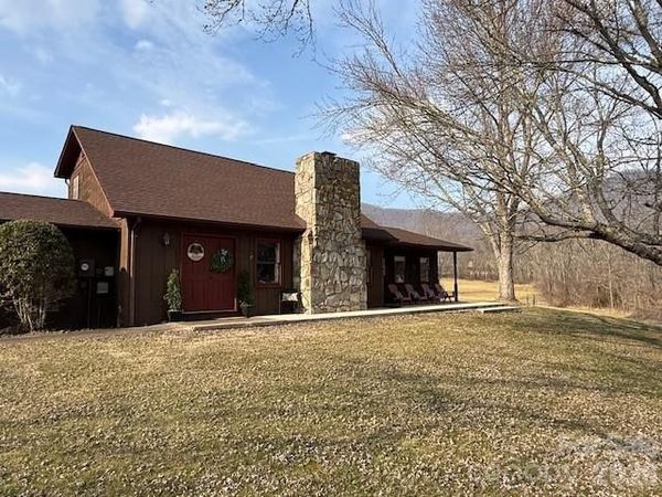 132 Hurd Road , Canton, NC 28716