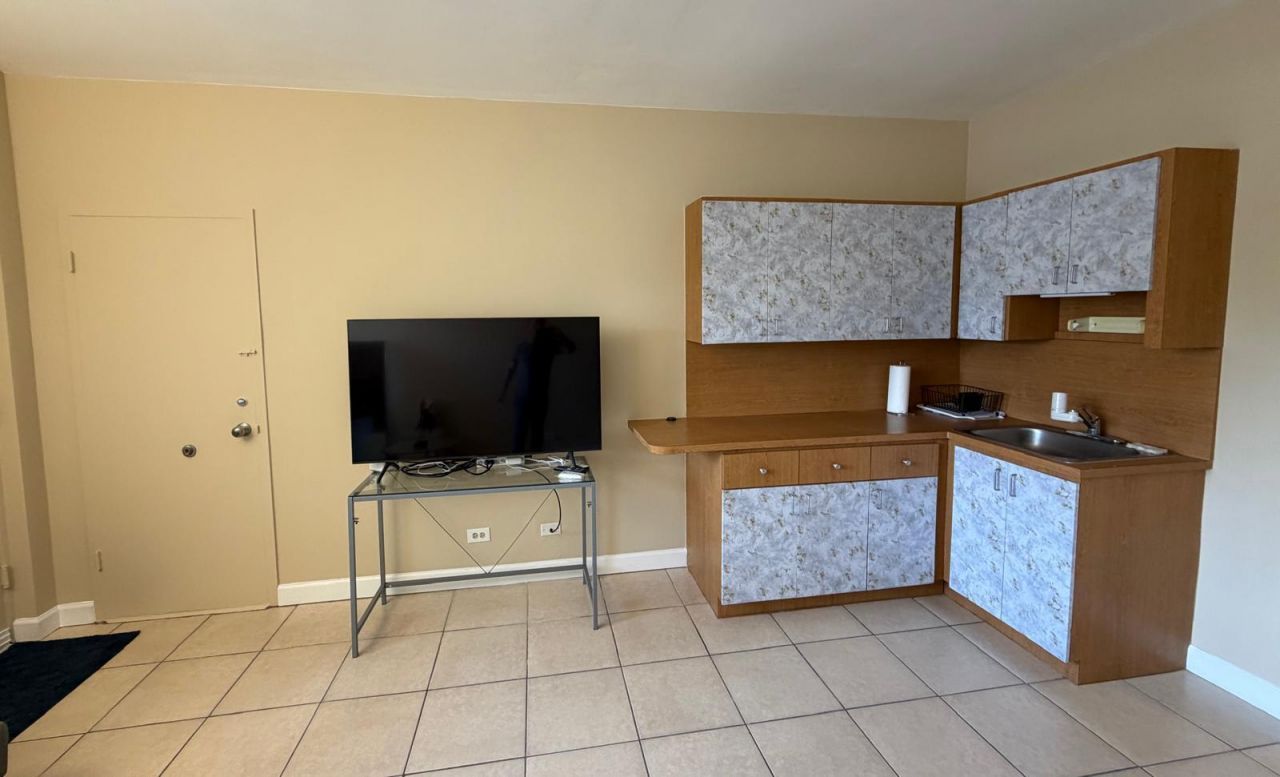 26 Diplomat Parkway, Hallandale, FL 33009 Photo