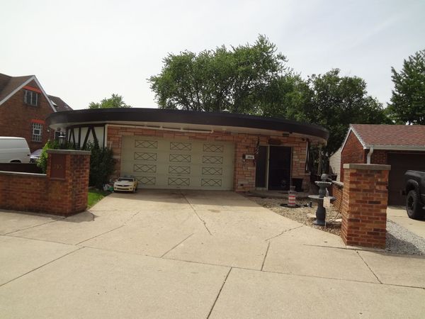 3936 S Clarence Avenue , Stickney, IL 60402