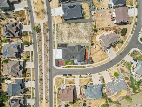 8069 S Blackstone Parkway, Aurora, CO 80016