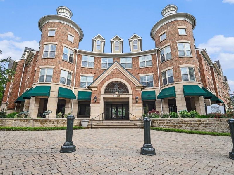 2926 Eden Avenue, Unit I2926, Cincinnati, OH 45219 Photo 1