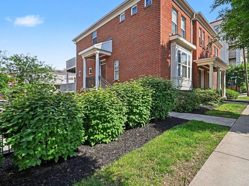 2926 Eden Avenue, Unit I2926, Cincinnati, OH 45219 Photo 17