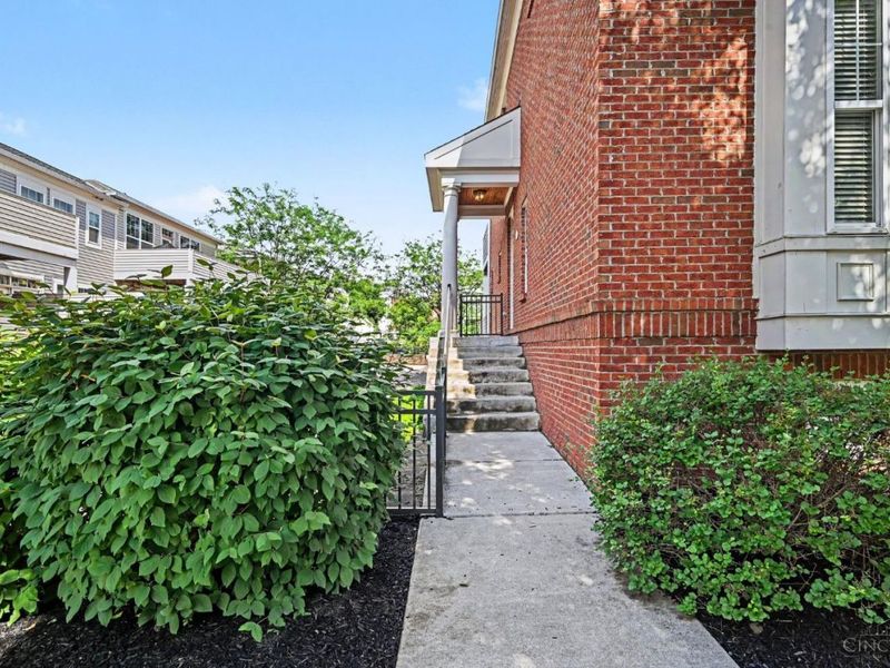 2926 Eden Avenue, Unit I2926, Cincinnati, OH 45219 Photo 18
