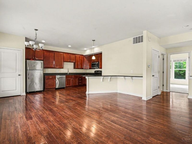 2926 Eden Avenue, Unit I2926, Cincinnati, OH 45219 Photo 4