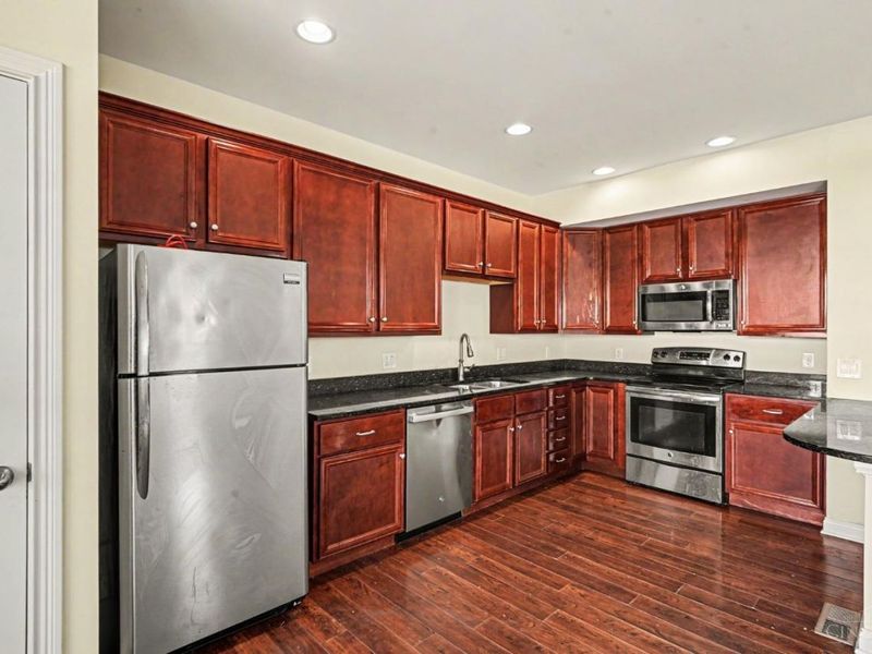 2926 Eden Avenue, Unit I2926, Cincinnati, OH 45219 Photo 6