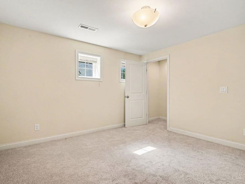 2926 Eden Avenue, Unit I2926, Cincinnati, OH 45219 Photo 9
