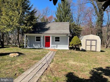 624-D WALKER ROAD , GREAT FALLS, VA 22066