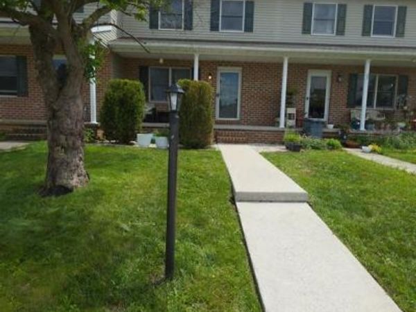 25 PIONEER LANE, GETTYSBURG, PA 17325