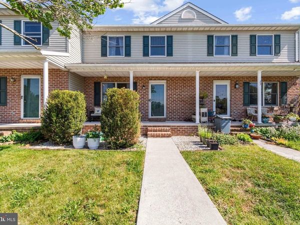 25 PIONEER LANE, GETTYSBURG, PA 17325