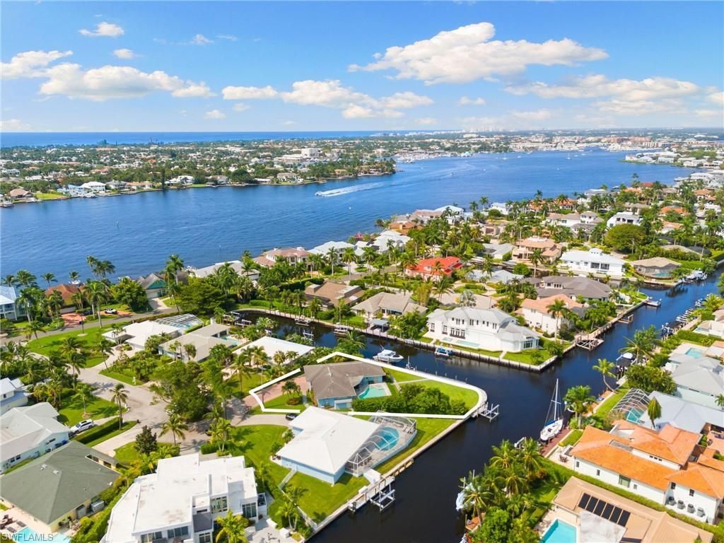 2140 Shad Ct, Naples, FL 34102 Photo