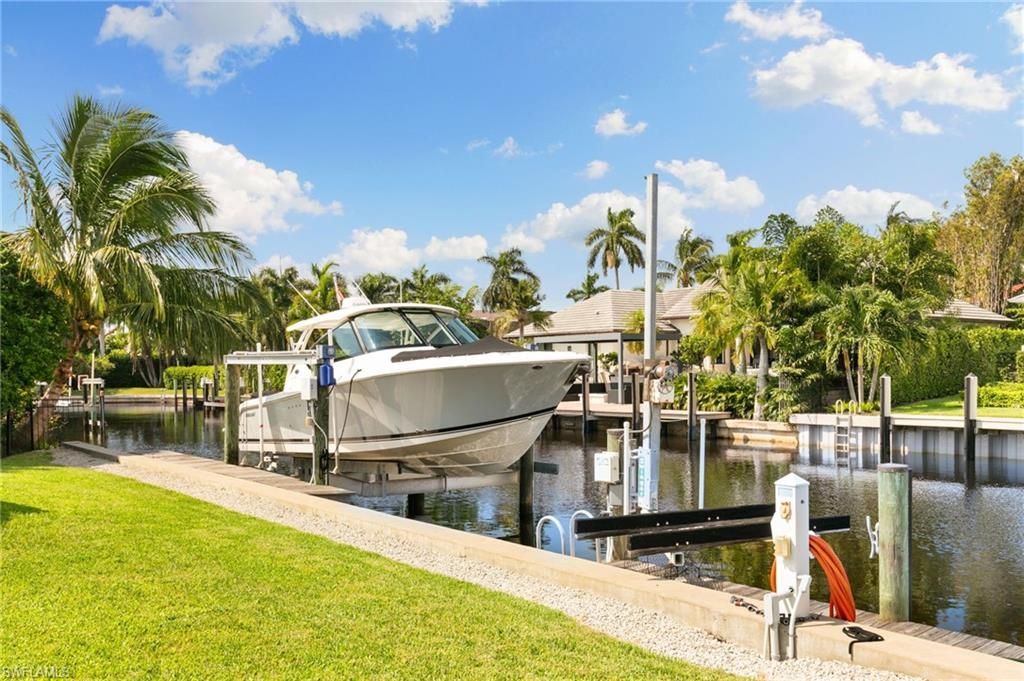 2140 Shad Ct, Naples, FL 34102 Photo
