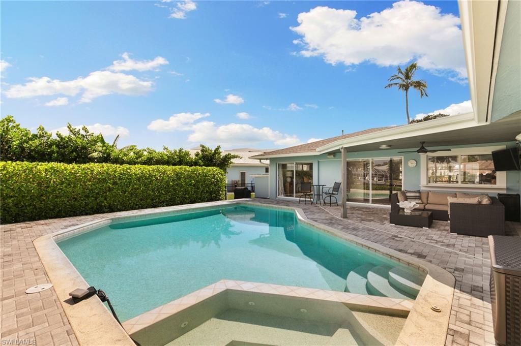 2140 Shad Ct, Naples, FL 34102 Photo