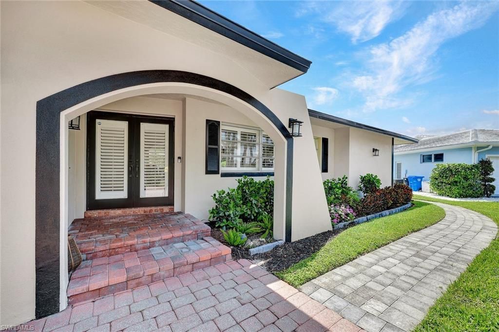2140 Shad Ct, Naples, FL 34102 Photo
